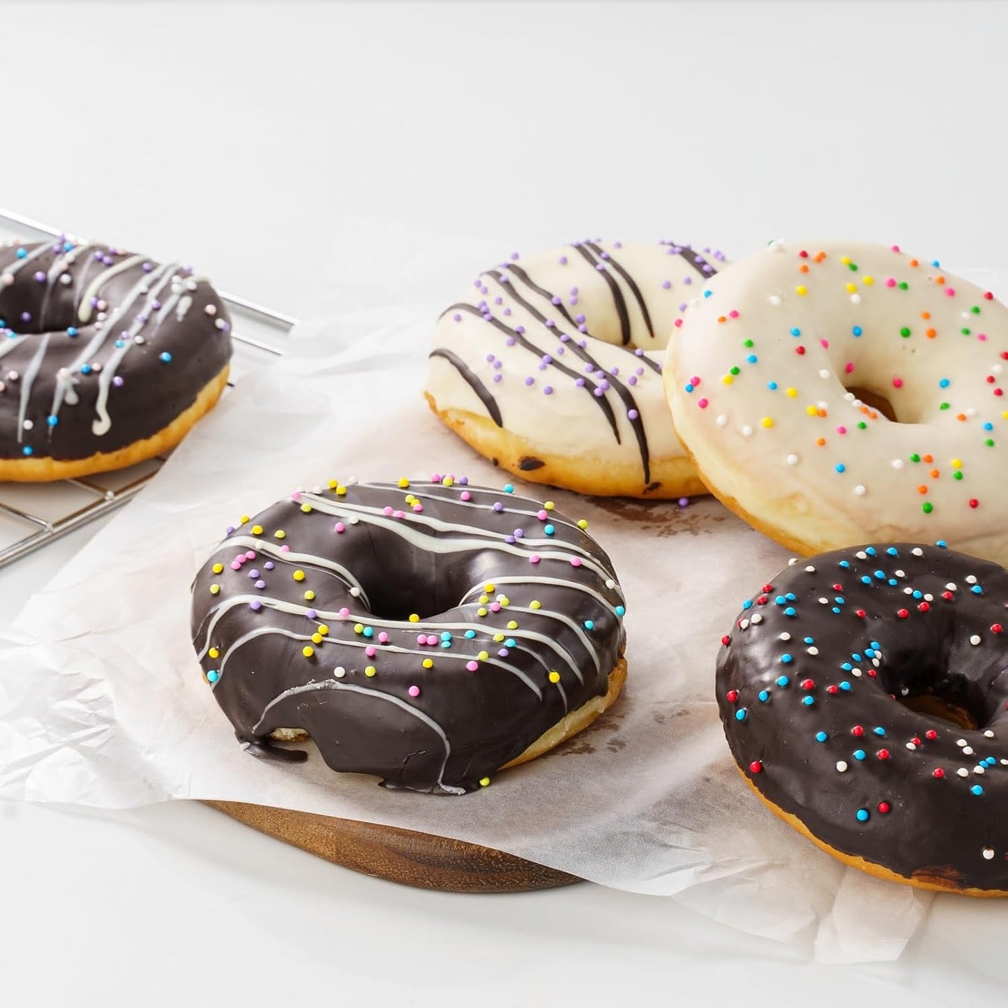 White Nonpareils Sprinkles, Sujoygar 4oz Edible Cake Sprinkles for Ice Cream Toppings Cupcake Chocolate Decoration, Wedding Party Cookies Baking Dessert Food Supplies