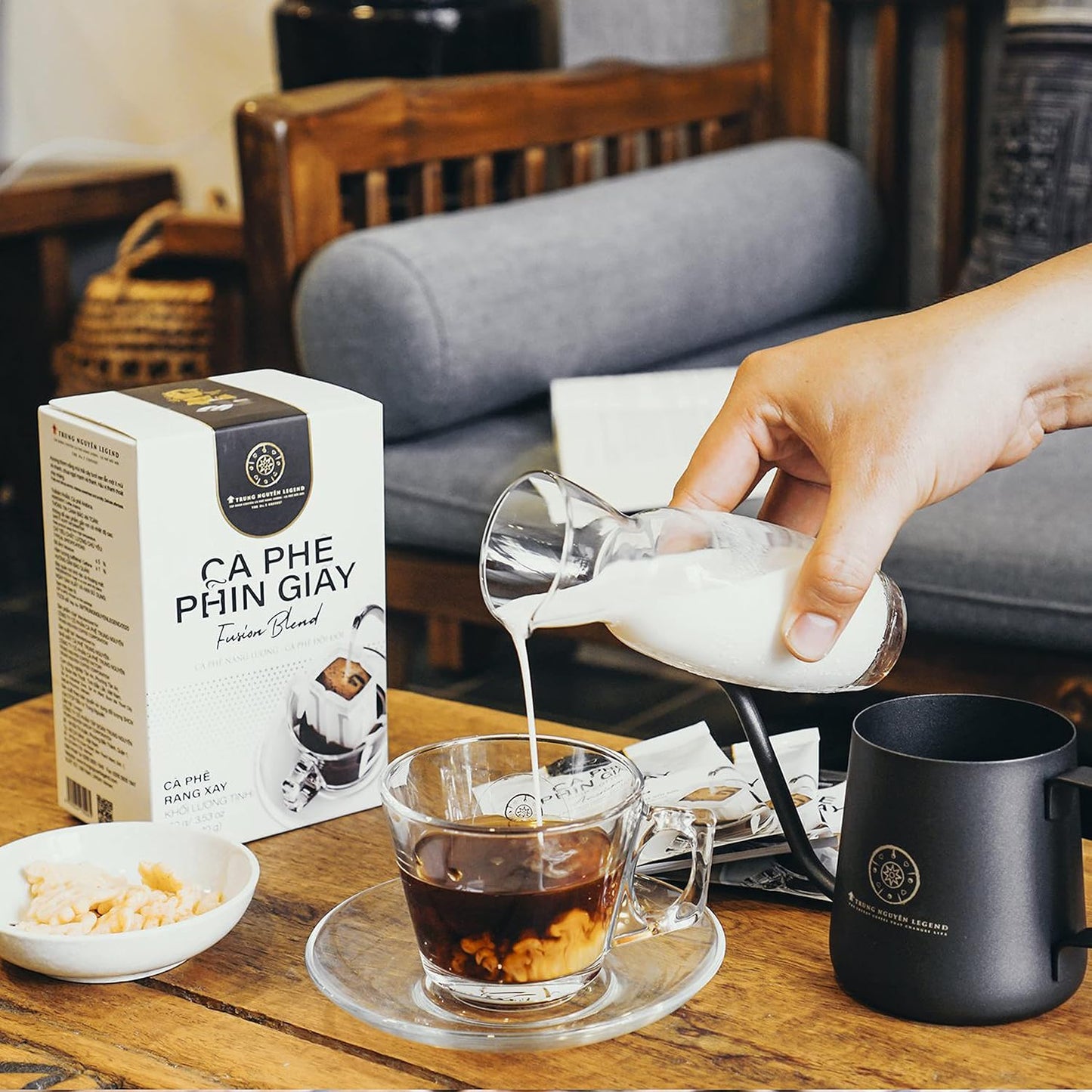 TRUNG NGUYEN LEGEND FUSION BLEND Signature Hand Drip Coffee Bag, Single-Served Pour Over Coffee, Portable Filter Bag for Travelling, Camping, Rich Flavourful Taste (10 Packets/Box)