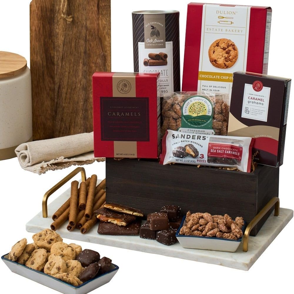 Snack Gift Basket Classic - Gourmet Food Gift Basket by GourmetGiftBaskets.com