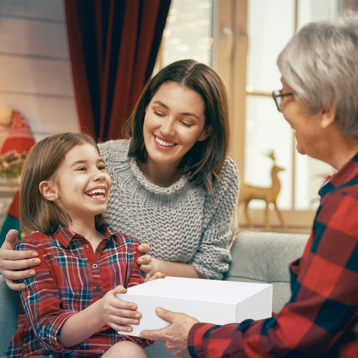 White Gift Box 10" x 6" x 3" with Magnetic Closure Lid Gift Boxe for Presents,Bridesmaid Gifts Boxes,Cute Box,Birthday Box,Luxury for Gift Packaging, Magnetic Gift Boxe for Wrapping Gifts (White)