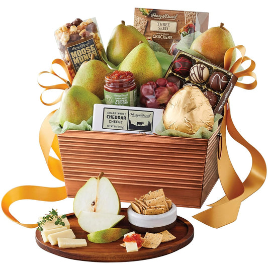 Harry & David Favorites Pear, Popcorn & Relish Gift Basket, Food Gift Basket For All Occasions With 6 Pears, Cheese, Popcorn, 3 Seed Crackers, Relish, Chocolate Covered Cherries, Truffles And Almonds